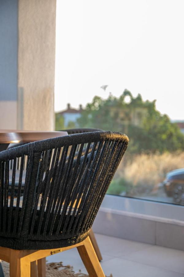 Sithoniars Melora Luxury Apartment Никити Экстерьер фото